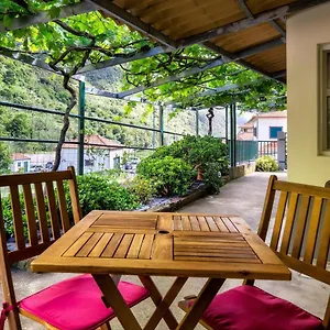Vakantiehuis Rustica - Casa Da Lurdes, Ribeira Brava