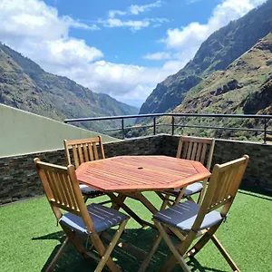 Vakantiehuis Valley House Madeira, Ribeira Brava